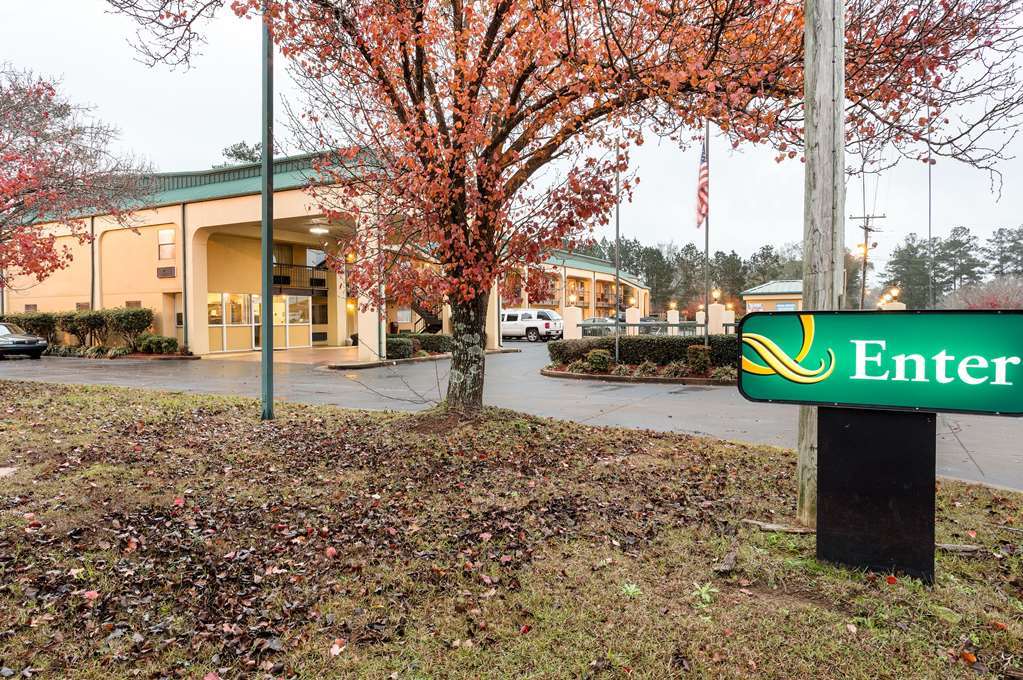 Quality Inn McComb Exterior foto
